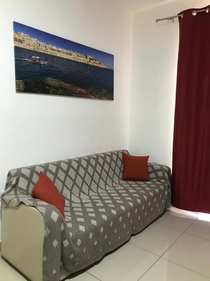 Domus Luxuria Apartment Marsaskala Bagian luar foto